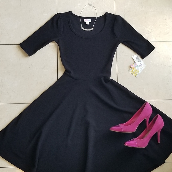 LuLaRoe Dresses & Skirts - LuLaRoe Black Nicole Dress
